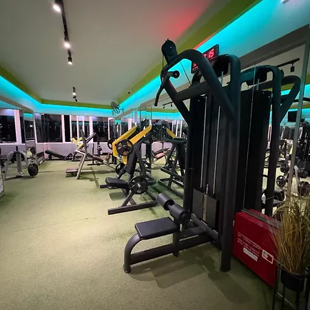 Hotel apartamentowy Gk Part Of Gk Fitness Club